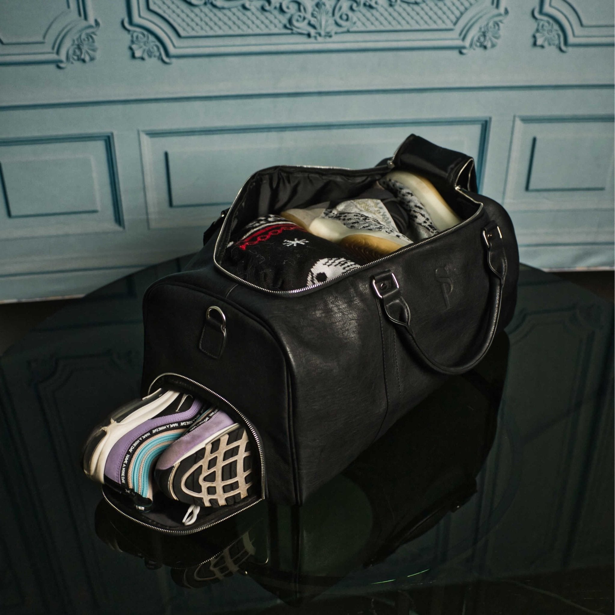 Black Leather Duffle Bag - Wize - Z