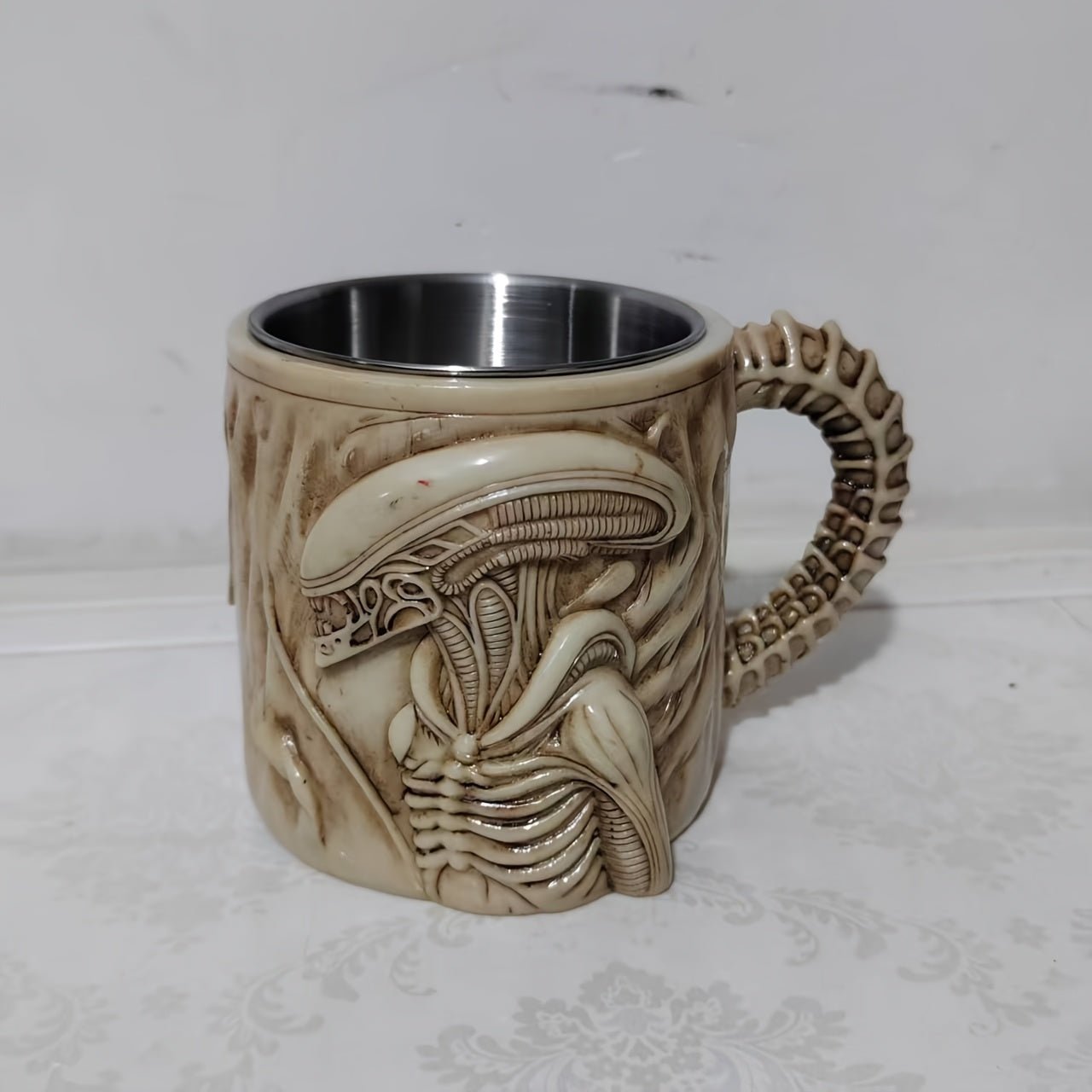 Alien-Themed Stainless Steel Tumbler – Skull & Skeletal Design, Ideal Gift for Sci-Fi Fans, Multipurpose Cup - Wize-Z