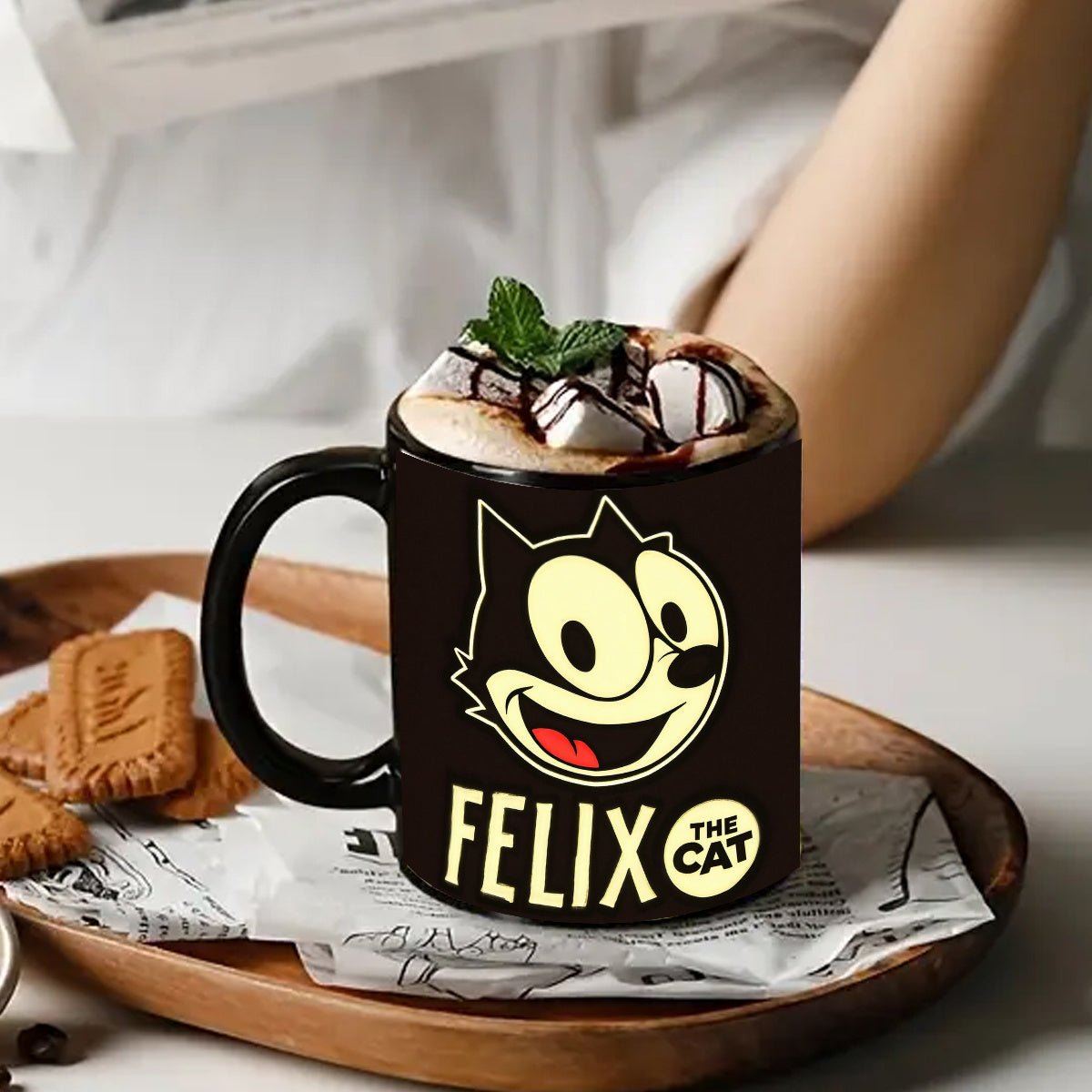 11oz Felix the Cat Black Ceramic Mug - Vibrant Cartoon Design, Ideal for Hot & Cold Drinks - Wize-Z