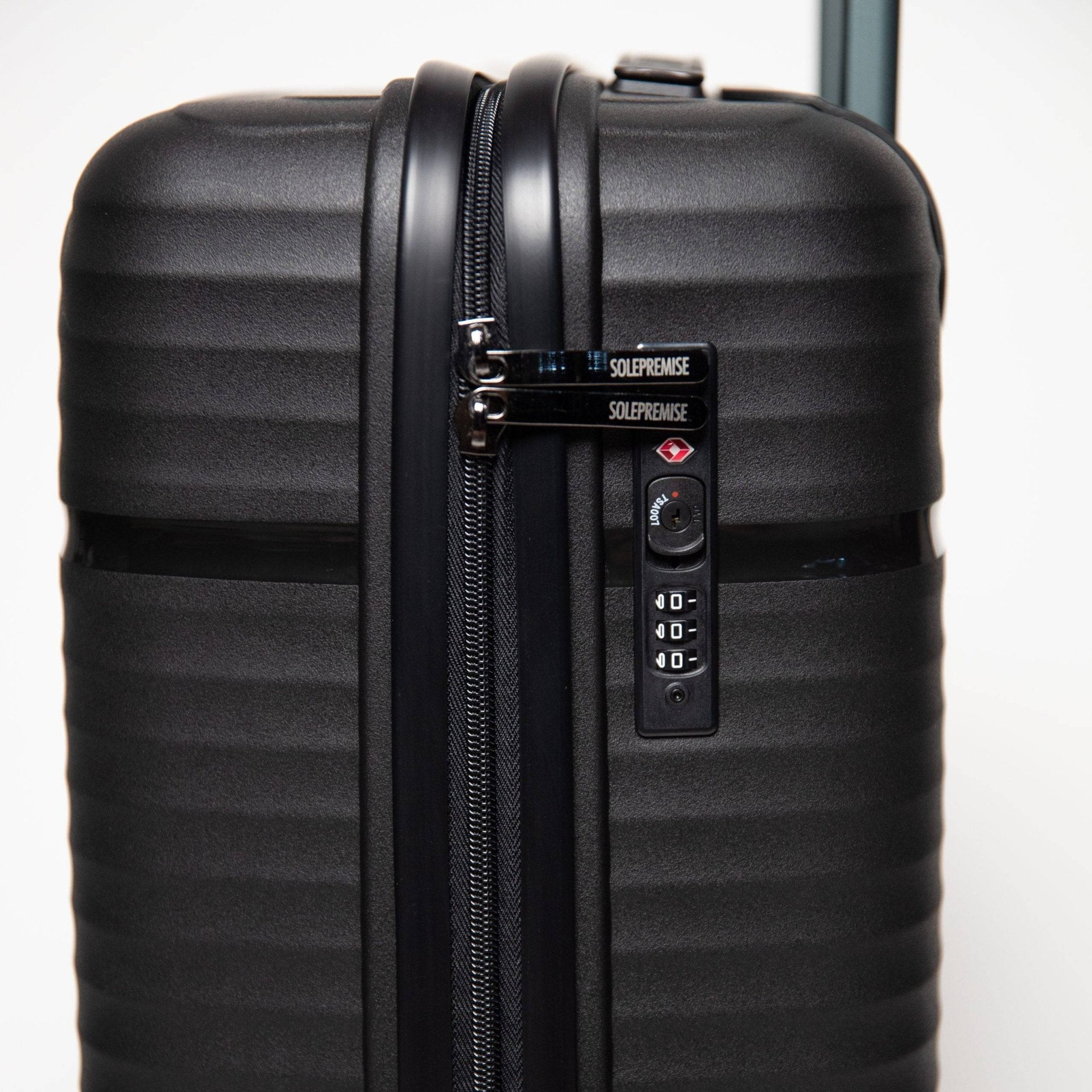 20 - inch Black Carry - On Hardcase Roller Luggage - Wize - Z