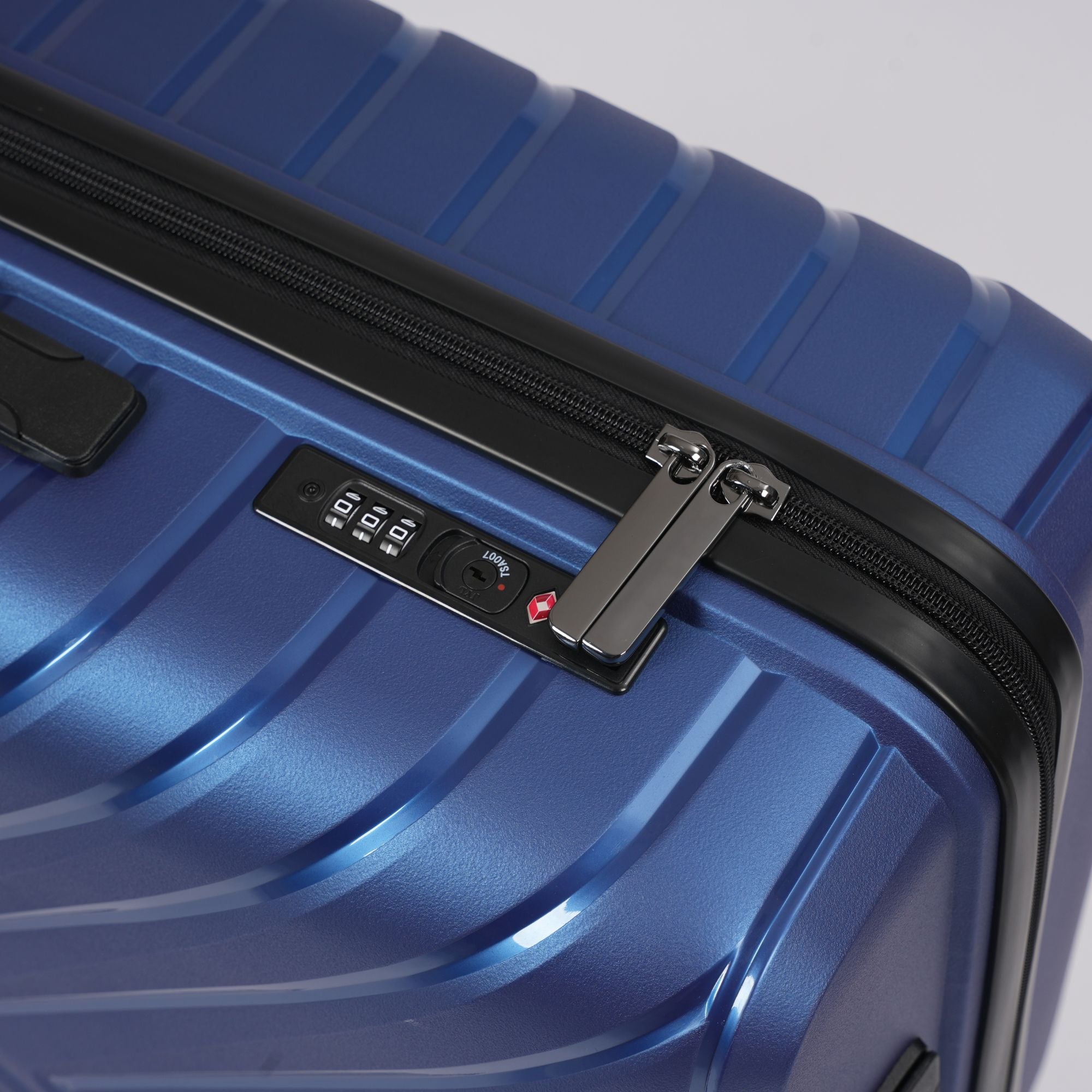 Blue Hardcase Roller Luggage Set (28', 24' and 20') - Wize - Z