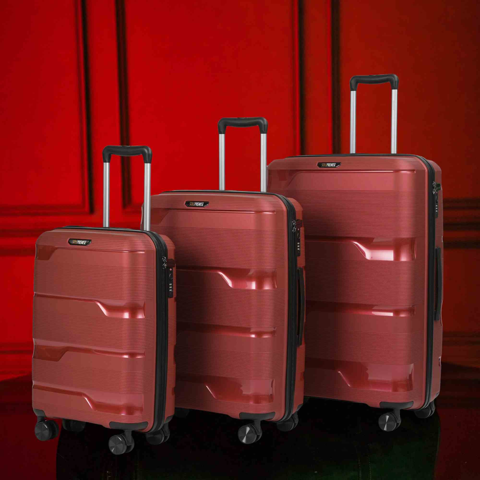 Red Hardcase Roller Luggage Set (28', 24' and 20') - Wize - Z